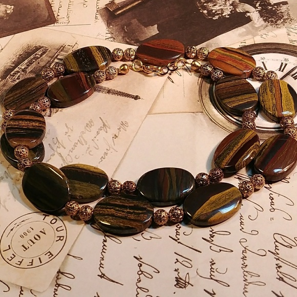 #0160 Tiger Iron Gold Necklace - Picture 3 of 3