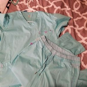 Med couture scrub set
