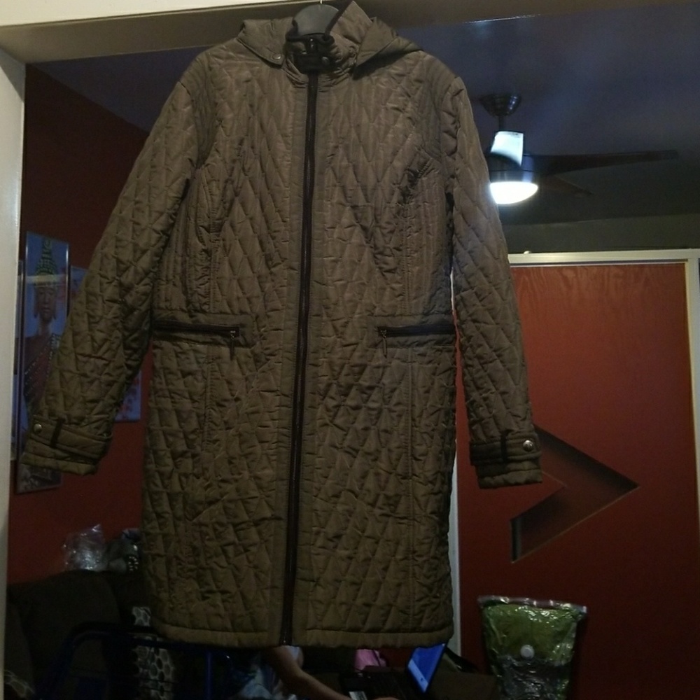 On hold til wed. Coat by Avenue