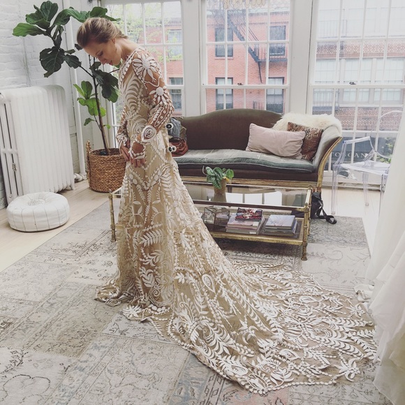 Meet your Posher, Molly - Picture 5 of 8