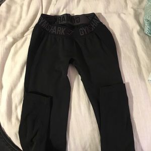 Black Gymshark leggings