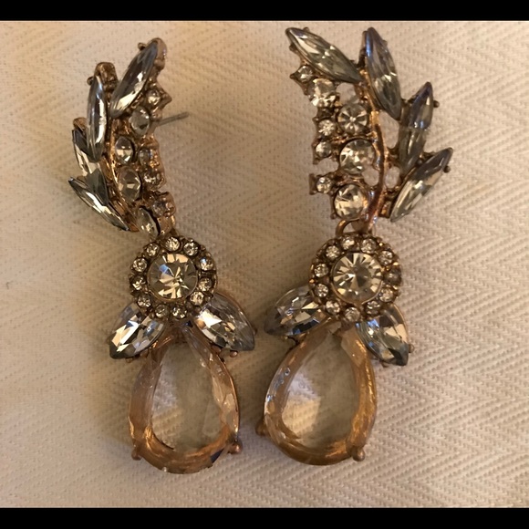 Beautiful earrings ! - Picture 2 of 3