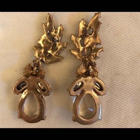 Beautiful earrings ! - Picture 3 of 3