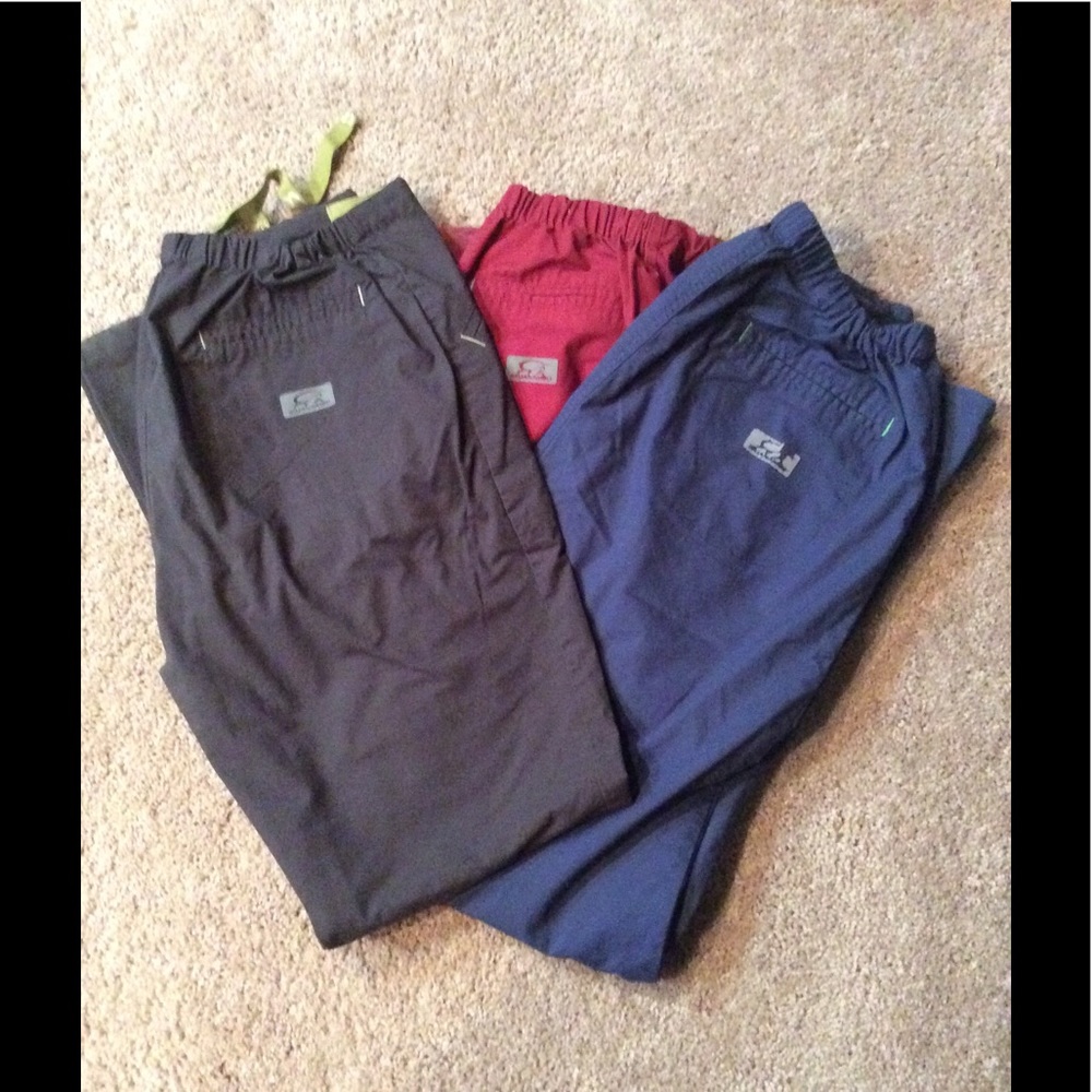 IguanaMed set of 3 women's scrub bottoms