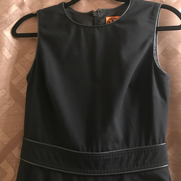 🎉 Tory Burch Navy Blue Sleeveless Sheath Dress - Picture 3 of 8