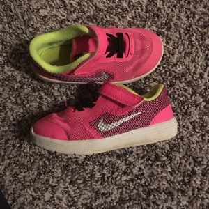 Toddler Girls Nikes