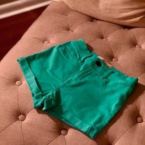 HOLLISTER CO. | HIGH WAISTED SHORTS