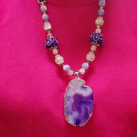 Handmade purple glass beaded necklace & earrings - Picture 3 of 7