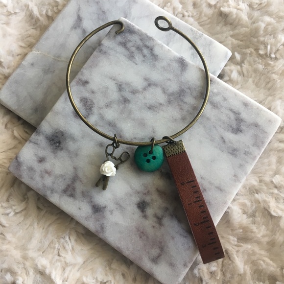 ✂️Seamstress Bronze Bangle w/ Tape Measure Charm - Picture 2 of 4