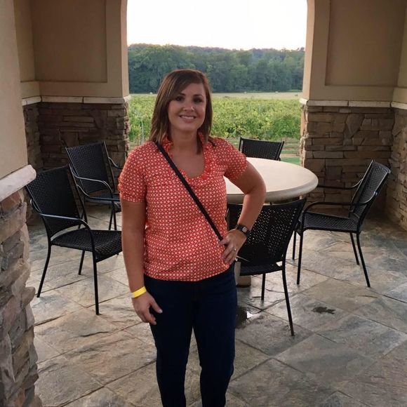 Meet your Posher, Carrie - Picture 1 of 1