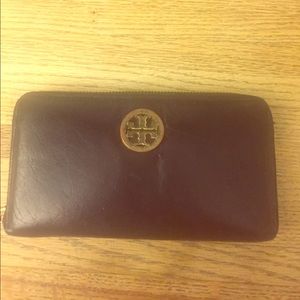 Tory Burch wallet