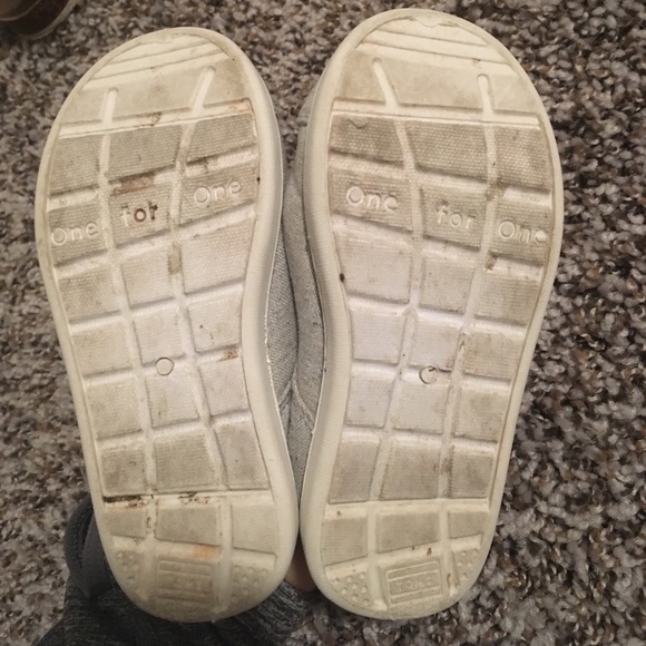 Toms - Picture 4 of 4