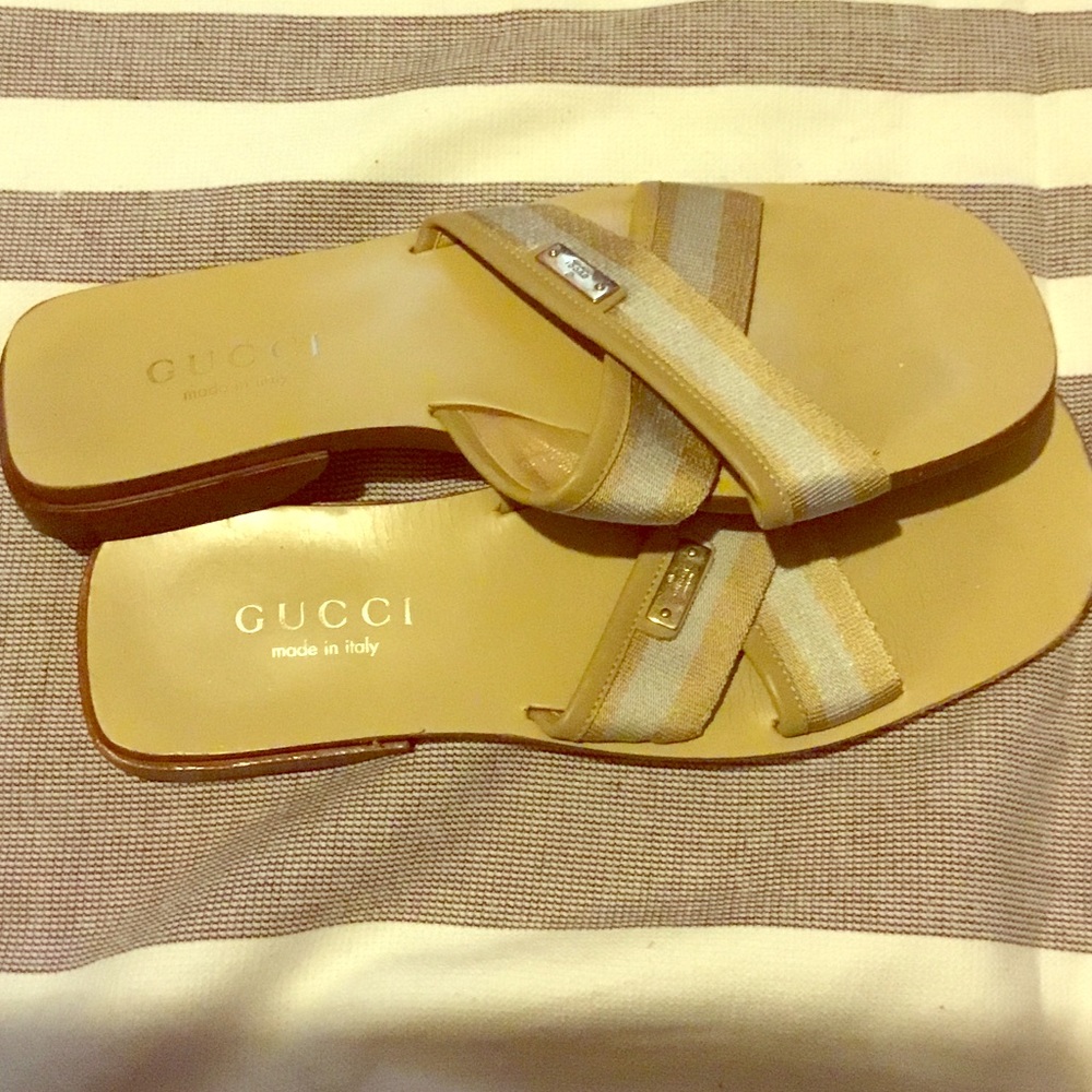 Gucci Tan Leather Size 6.5 B Slip on Flat Sandals