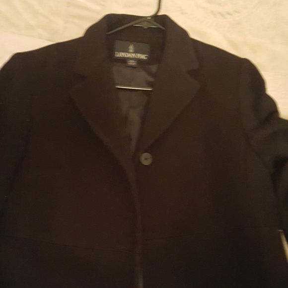 WINTER MUST HAVE! 💄💄London Fog Wool Coat Size 10 - Picture 2 of 5