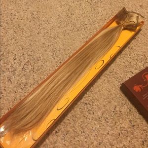 14” clip in extensions blonde frost