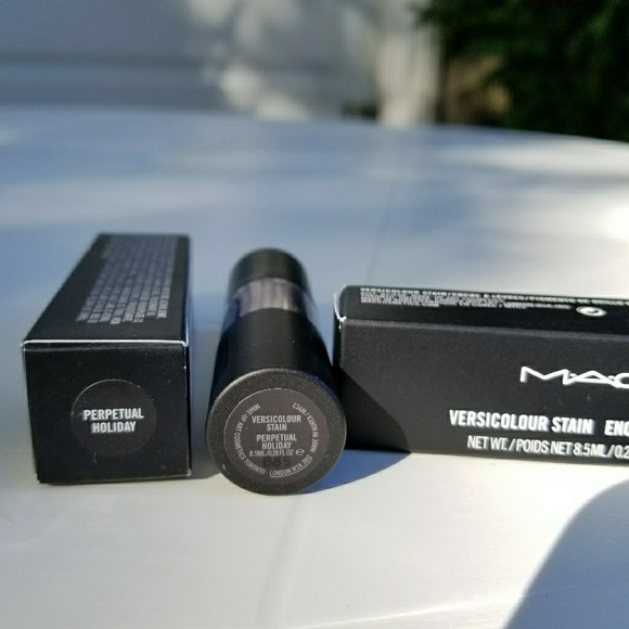 Mac versicolour stain . Perpetual holiday. - Picture 4 of 5