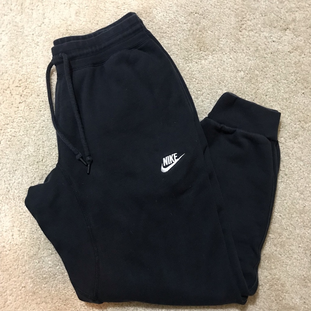 NIKE Black Joggers - Cuffed Bottoms (Men's M)
