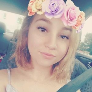 Meet your Posher, Ashleigh