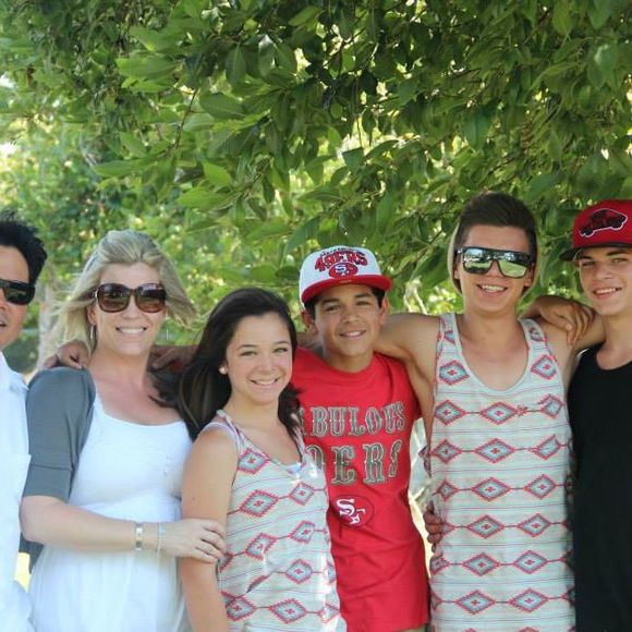 Meet your Posher, Cyndi - Picture 1 of 1