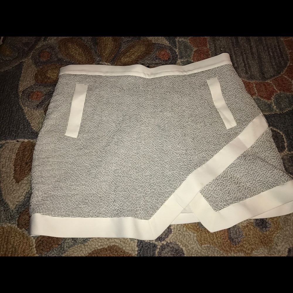 Banana Republic above the knee skirt