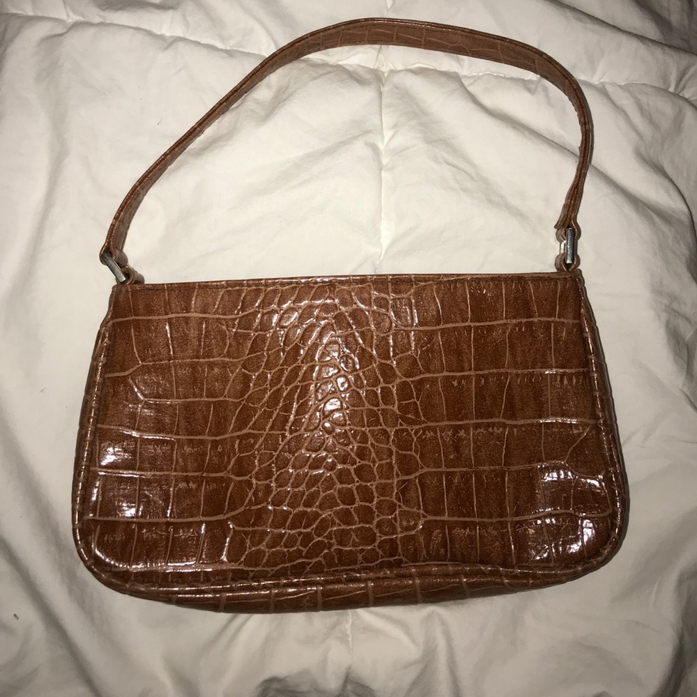 Small purse with inside zipper pocket