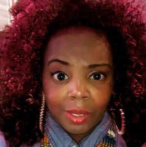 Meet your Posher, Latressia