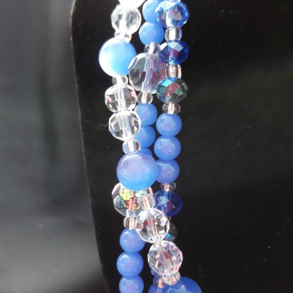 Handmade blue 3 strand necklace and earrings - Picture 3 of 7