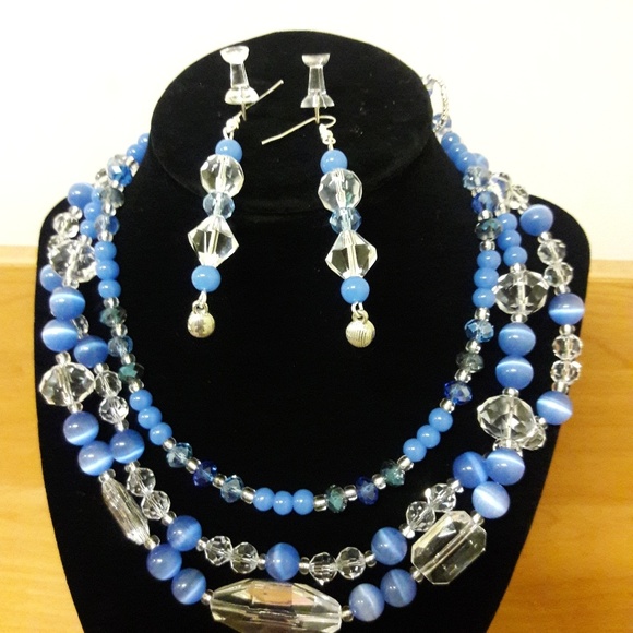 Handmade blue 3 strand necklace and earrings - Picture 5 of 7
