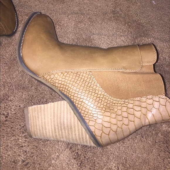 Snake Skin Booties - Picture 4 of 6