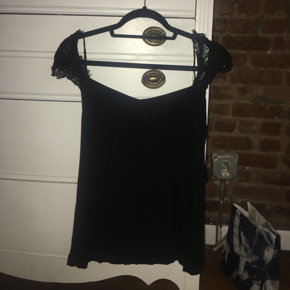 Black tank with lace shoulder sleeves