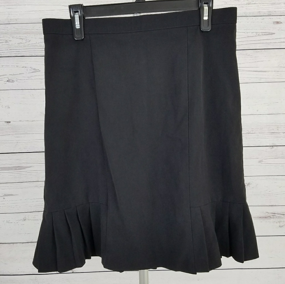 East 5th Secretly Slender Skirt Size 14