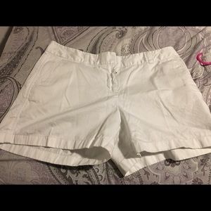 Vineyard Vines shorts