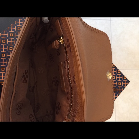 Tory Burch Marion mini flap crossbody bag. Bark - Picture 6 of 8