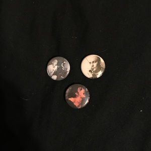 Grunge pins