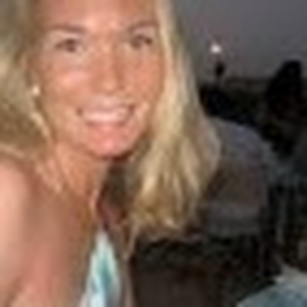 Meet your Posher, Caitlin