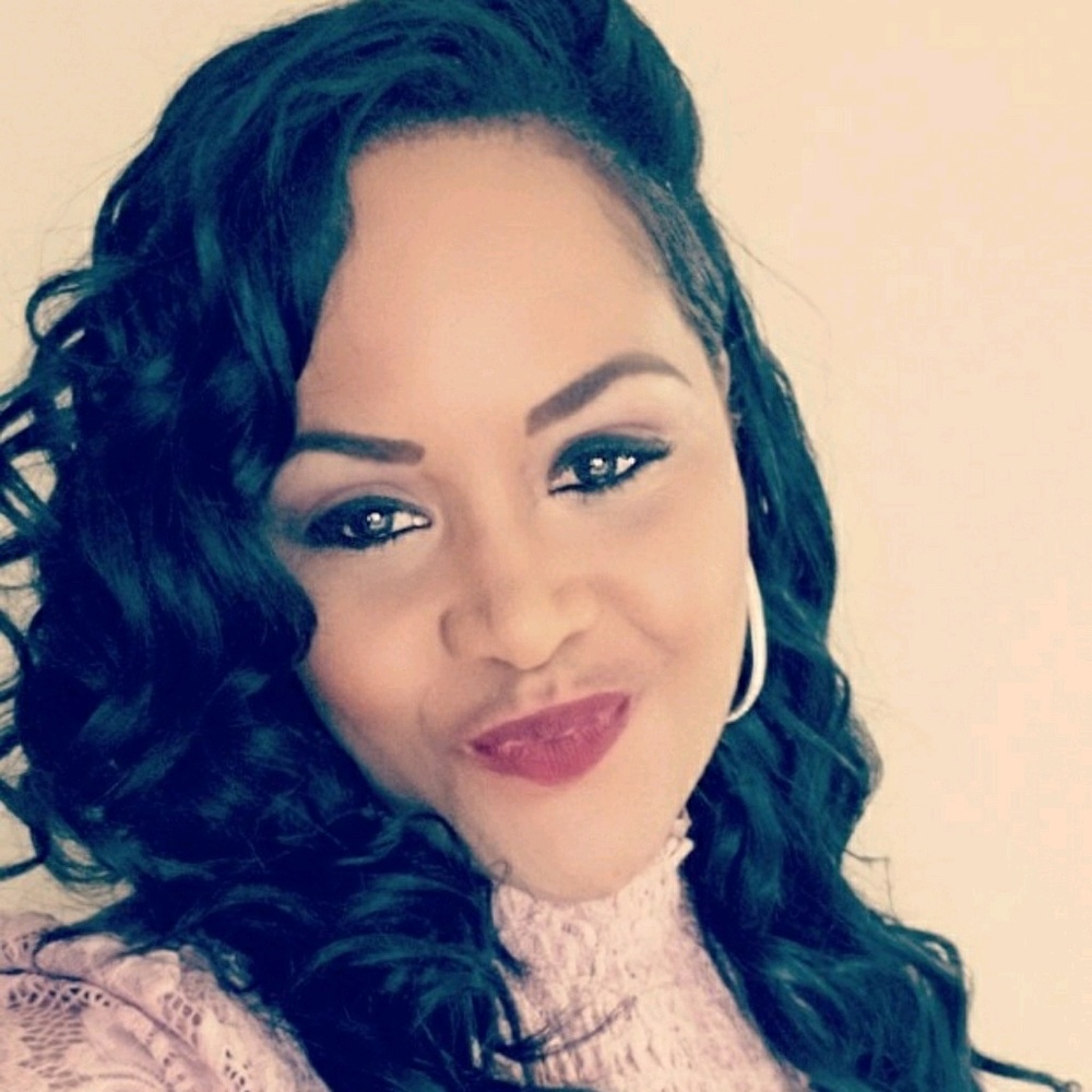 Meet your Posher, Regina
