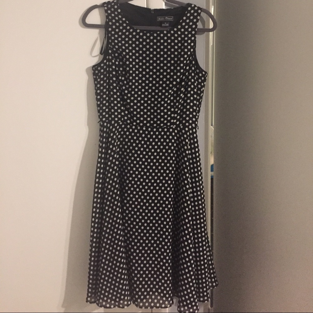 Black and white polka dot midi dress!