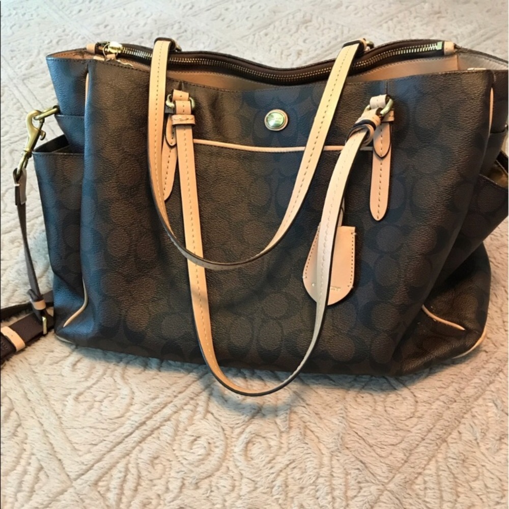 📍📍SOLD📍📍Coach diaper bag