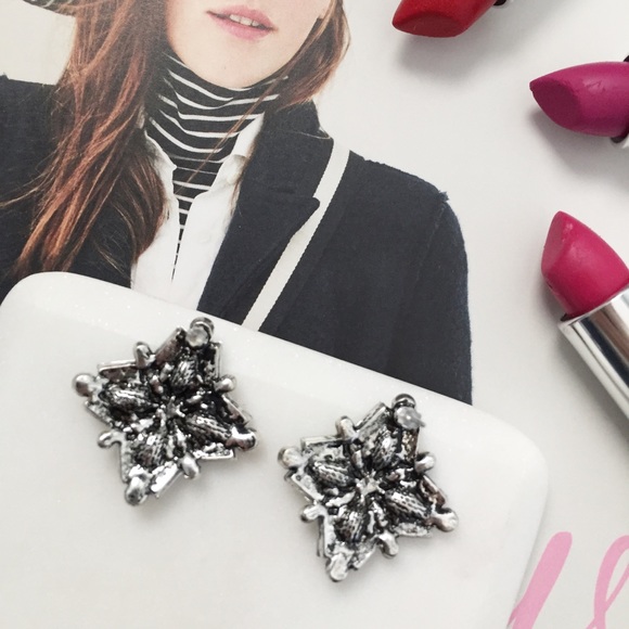 "Bacall" Earrings || Clear Crystal Statement - Picture 3 of 7