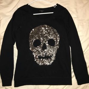 Black hoodie with sequence skull