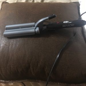 Revlon 3 Barrel Curling Iron