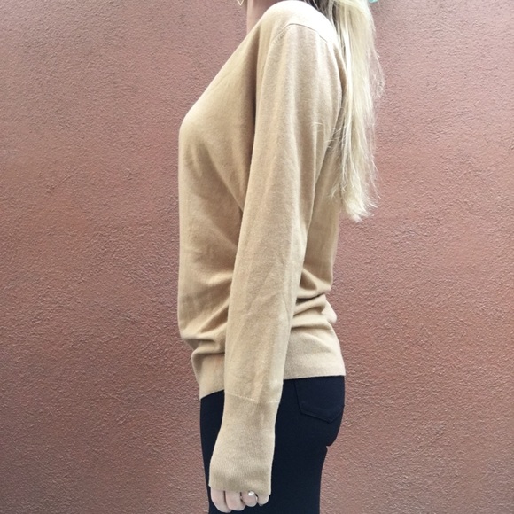 Norman Marcus V-Neck Cashmere Sweater. Camel color - Picture 7 of 8