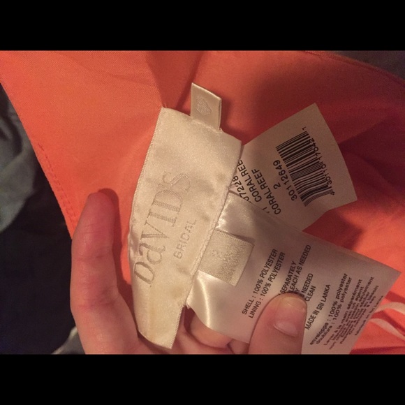 One shoulder David’s Bridal bridesmaid dress - Picture 4 of 4