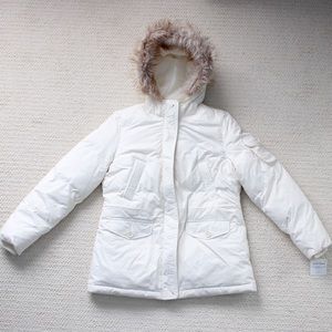 ☃️ Brand New White Winter Snow Jacket ❄️