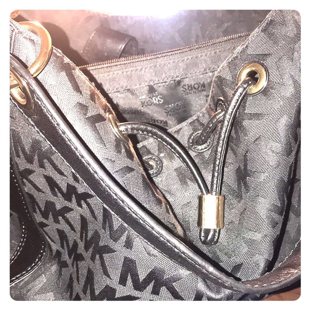 Michael Kors Purse great condition