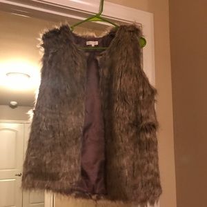 Fur vest