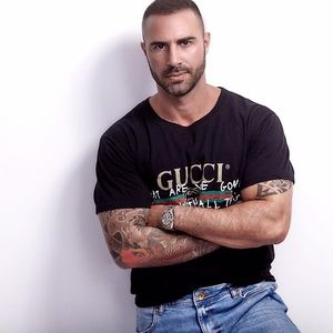 Meet your Posher, Aron