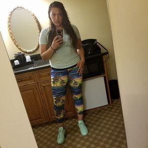 Meet your Posher, Ana