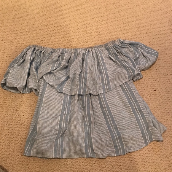 LA Hearts off the shoulder top! - Picture 2 of 2