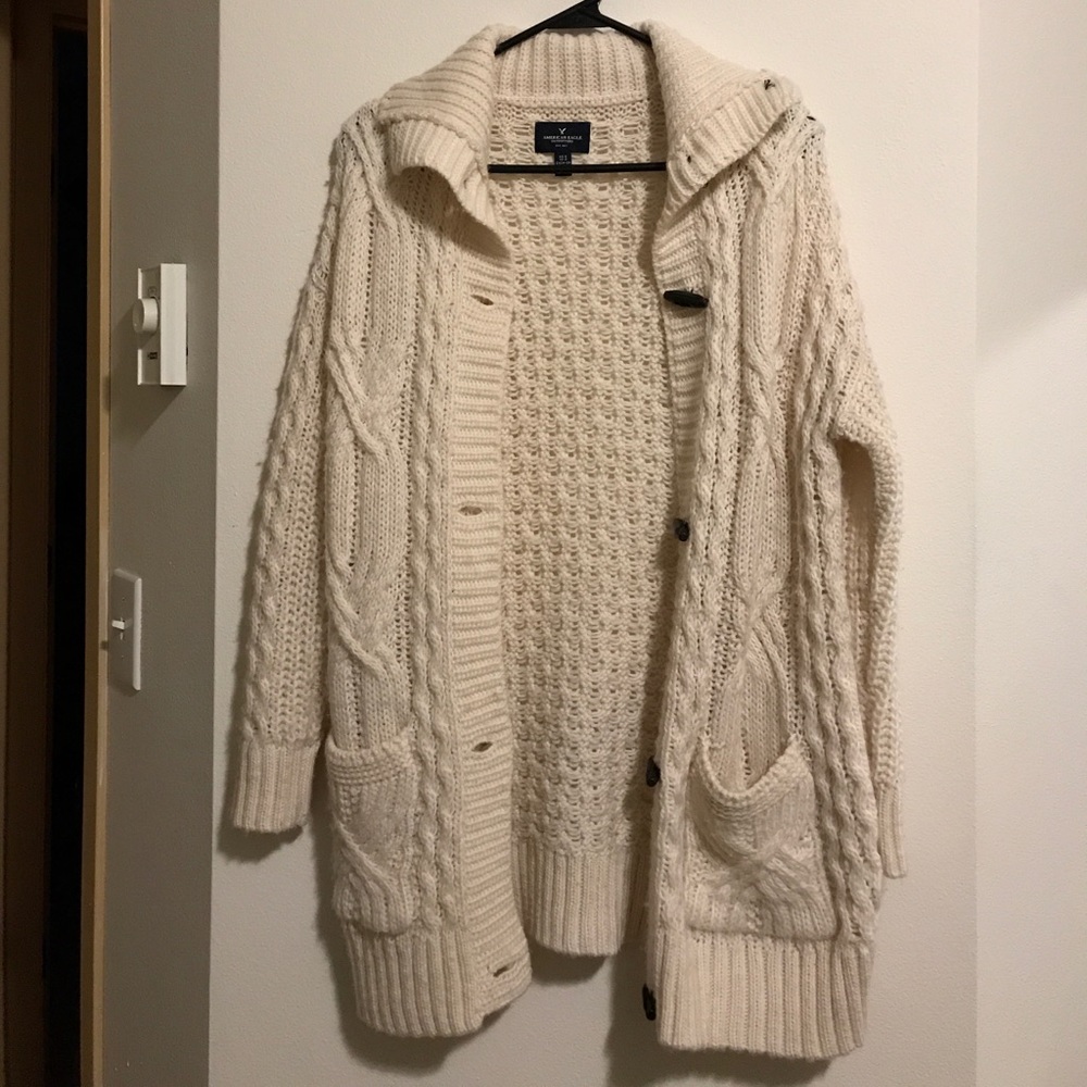 🔴SOLD🔴 American eagle cardigan